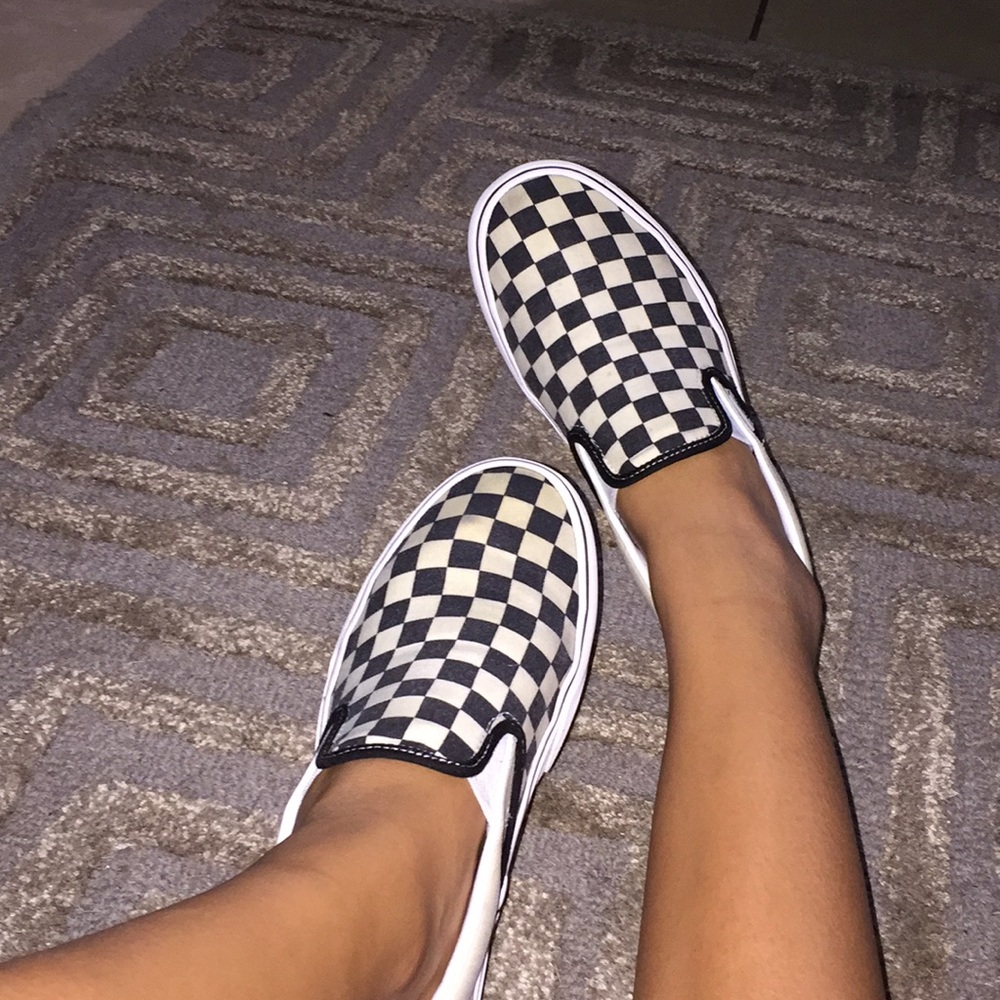 [ vans ] Black and white checkered thick slip on’s